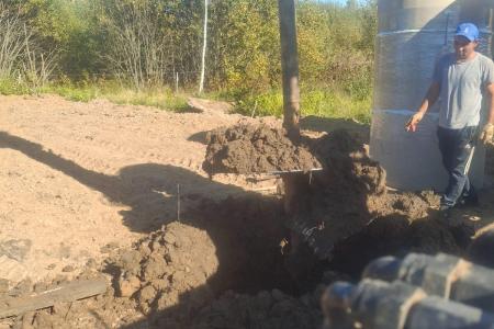 фото бурение колодца