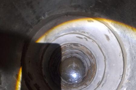 глубокий колодец под воду